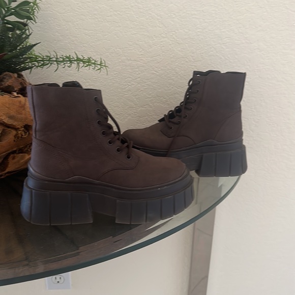 Bershka chunky lace up boot - Picture 4 of 4